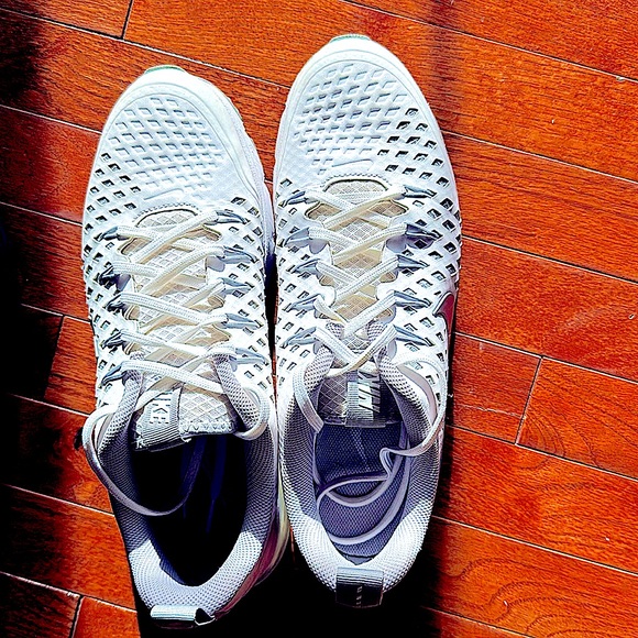 Nike Running - Picture 1 of 2